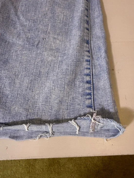 Mother The Weekender Fray Jeans 29 Action Shot High Rise Flare Distressed $278 - Picture 8 of 15